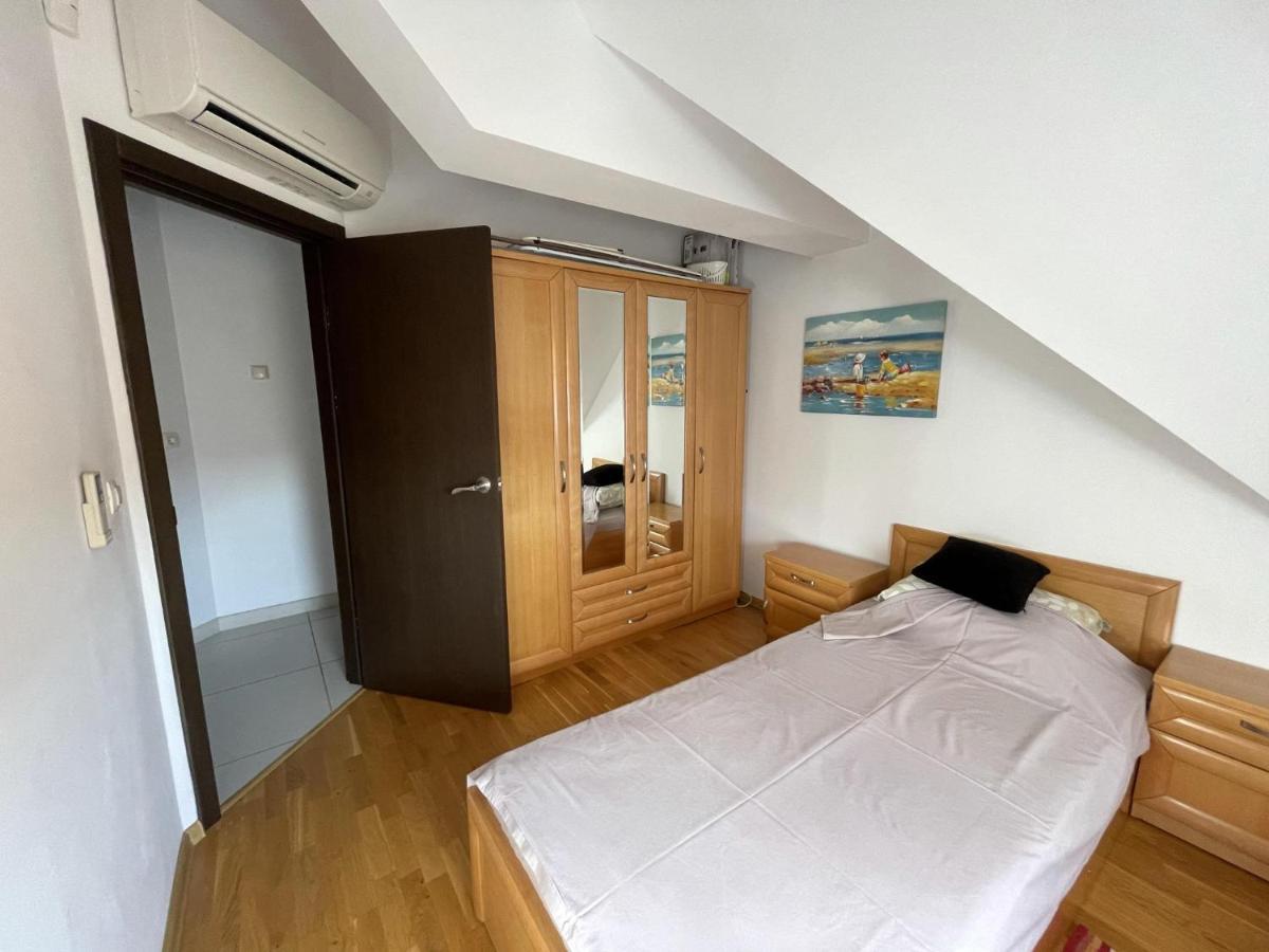 Stunning 2-Bed Apartment In Sea Resort Varna Άγιος Κωνσταντίνος και Ελένη Εξωτερικό φωτογραφία