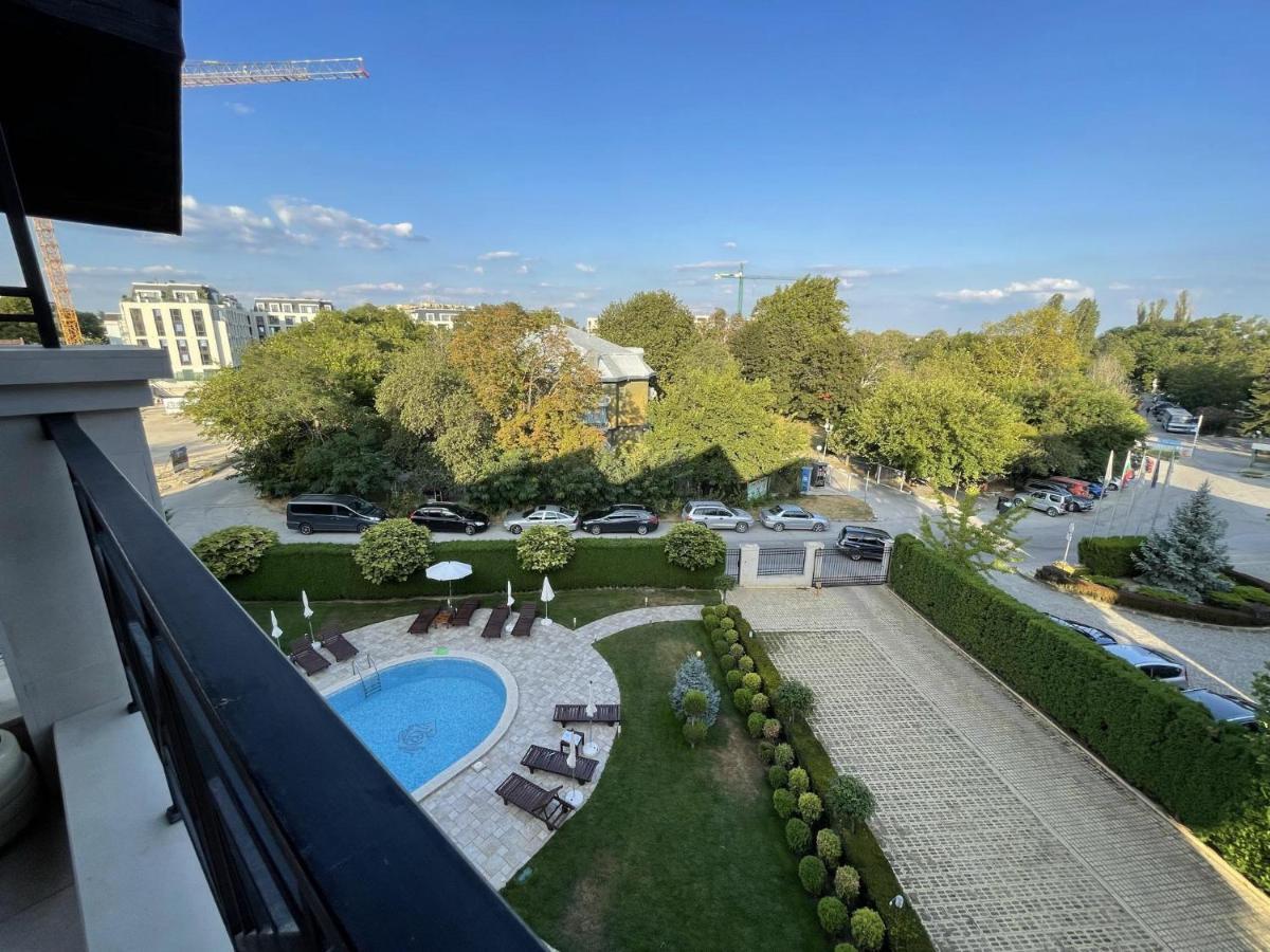Stunning 2-Bed Apartment In Sea Resort Varna Άγιος Κωνσταντίνος και Ελένη Εξωτερικό φωτογραφία