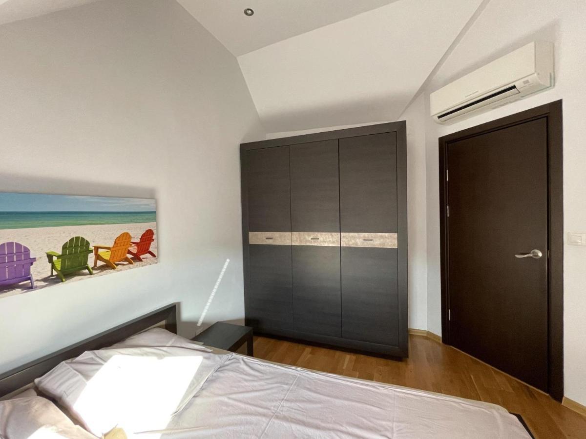 Stunning 2-Bed Apartment In Sea Resort Varna Άγιος Κωνσταντίνος και Ελένη Εξωτερικό φωτογραφία